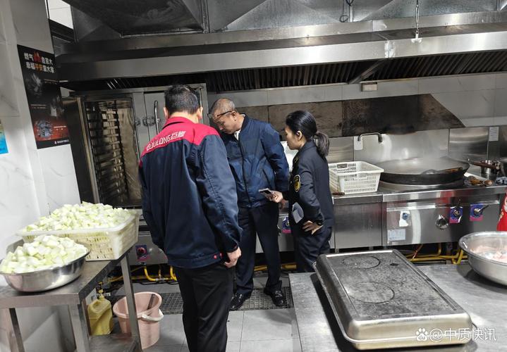 重慶市大足區開展企業食堂食品安全集中檢查 強化食品集中加工監管